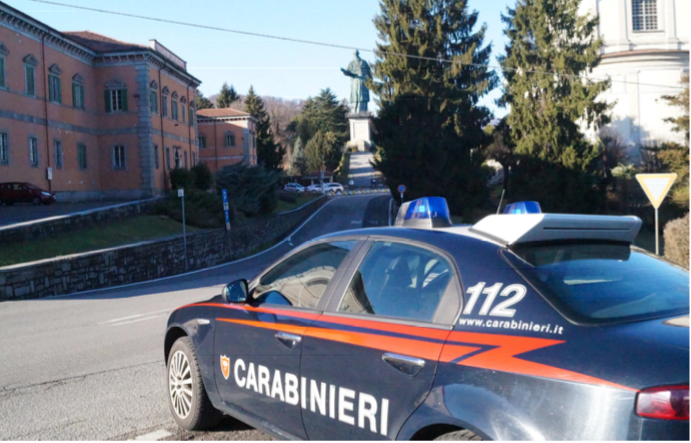 Tentata rapina a mano armata a un bazar cinese, 27enne denunciato