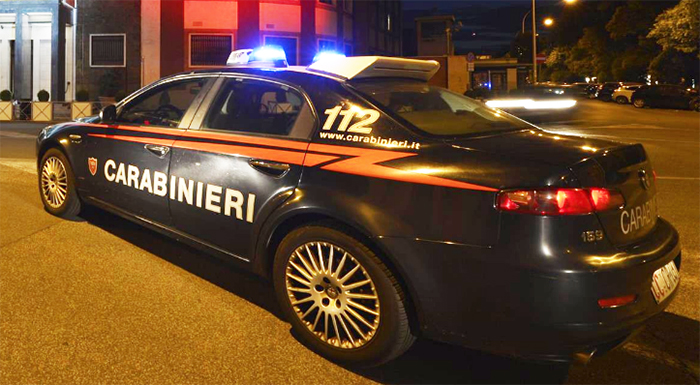 Suna, maxirissa alla partita di calcio: match sospeso e intervento dei carabinieri