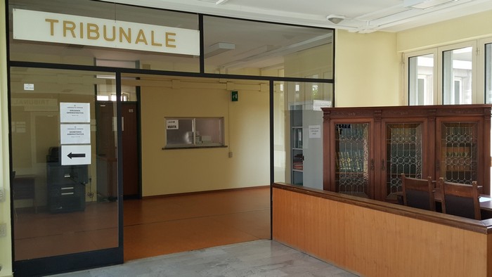 Acido al volto contro la ex, condannato a tre anni