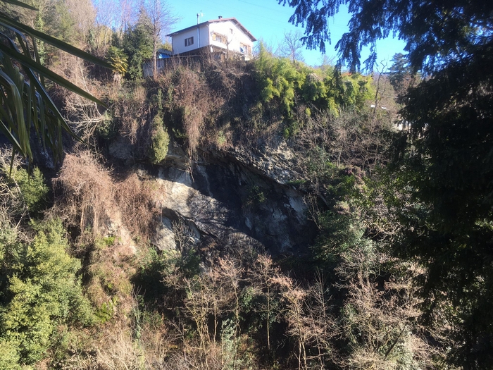 Frana sul torrente San Giovanni (foto)