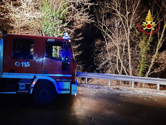Sparatoria nel bosco, il morto ferito da un colpo di fucile