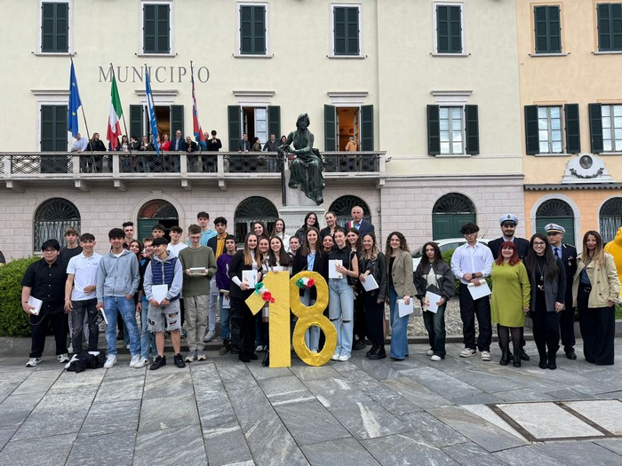 Il benvenuto civico di Cannobio ai 48 neomaggiorenni