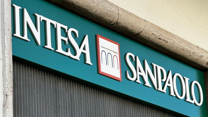 Sportelli Intesa Sanpaolo chiusi a Pallanza e Baveno: bancomat attivo (tra un po')