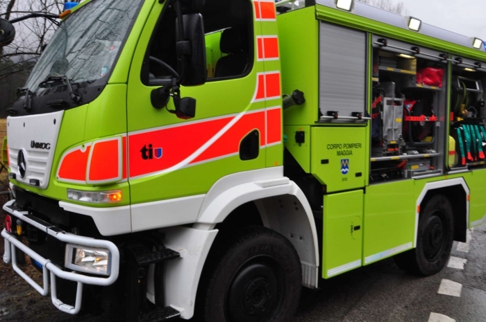 Incendio in appartamento, una persona intossicata