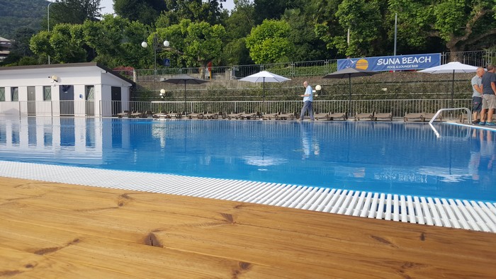 (Altri) abusi edilizi al Lido di Suna, ordinanza di demolizione e diffida all’uso del bar