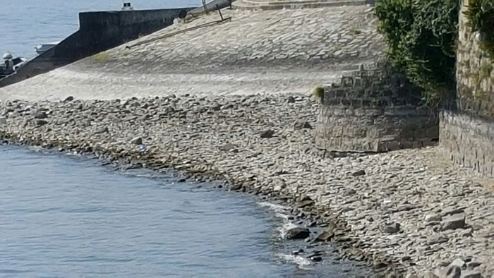 Siccità: il Po chiude i rubinetti, ma il Verbano va in magra: -77,6 centimetri in un mese