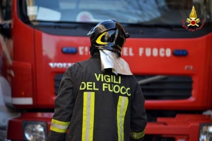 Salvato dall’incendio: “grazie a vigili del fuoco e vicini”