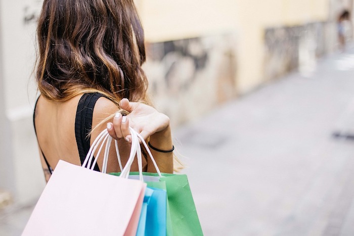 Saldi estivi: si riparte