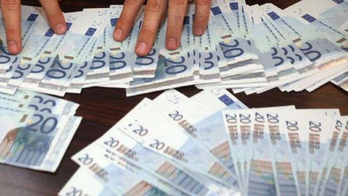 In treno con una mazzetta di banconote false sotto la scarpa, assolti due algerini