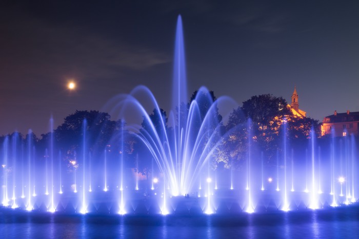 La fontana luminosa di Pallanza costerà 300.000 euro. Ed è già polemica