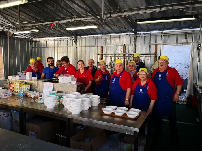 Risotto e torta: San Vittore festeggiato a tavola e in amicizia (foto)