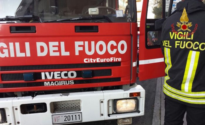 Falso allarme incendio al Dea