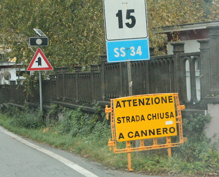 Statale chiusa. I commercianti: siamo esasperati 