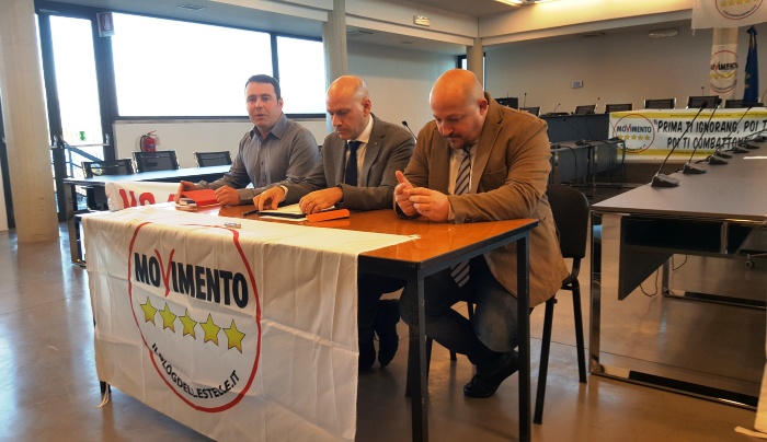 Le indennità restituite dai consiglieri regionali M5S e gli imprenditori finanziano la scuola