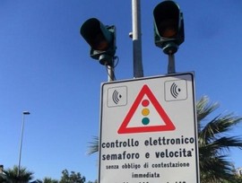 semaforo intelligente multe generico