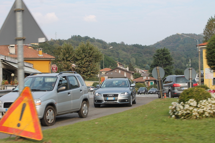 A Fondotoce arriva il pannello a messaggio variabile: segnalerà lavori e incidenti 