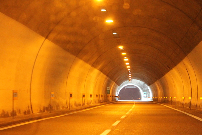 A26: ancora due anni per compeltare gli adeguamenti delle gallerie, chiusure notturne tra Arona e Gravellona