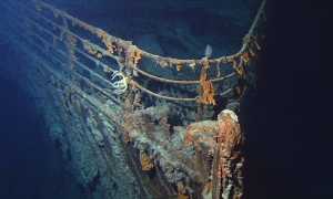 1280px Titanic wreck bow