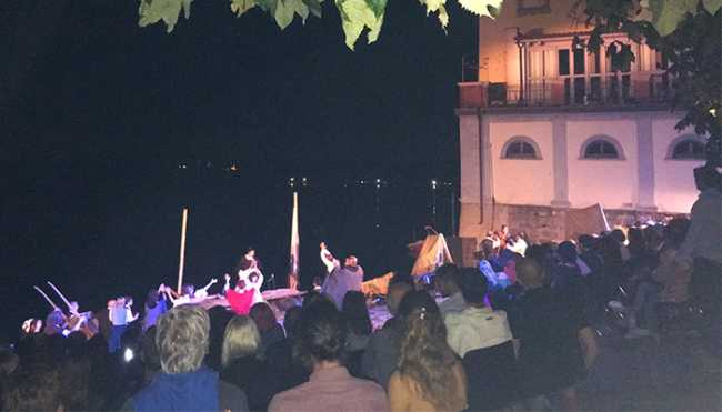 arona teatro sull acqua