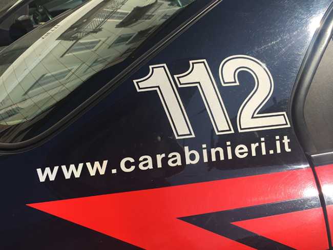 auto carabinieri 112