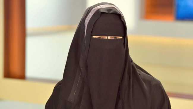 burqa pubblico
