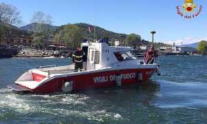 natante vigili del fuoco lago maggiore