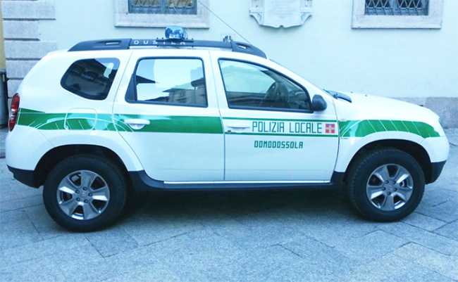 polizia municipale vigili auto