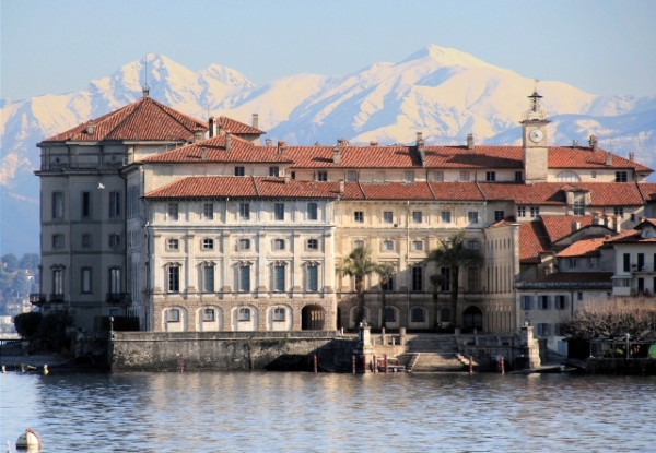 palazzo borromeo isola