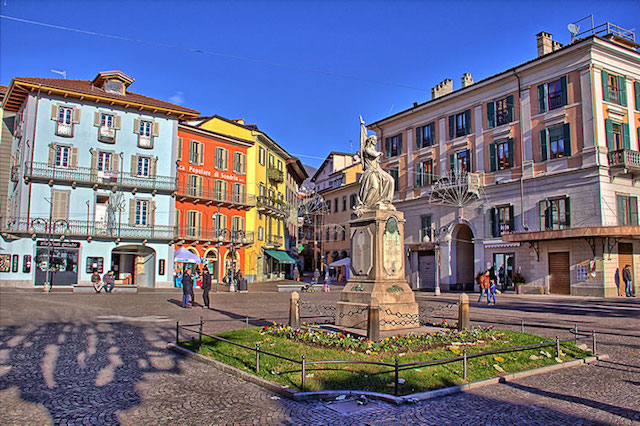 piazza ranzoni intra