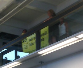 striscione rimosso amici animali